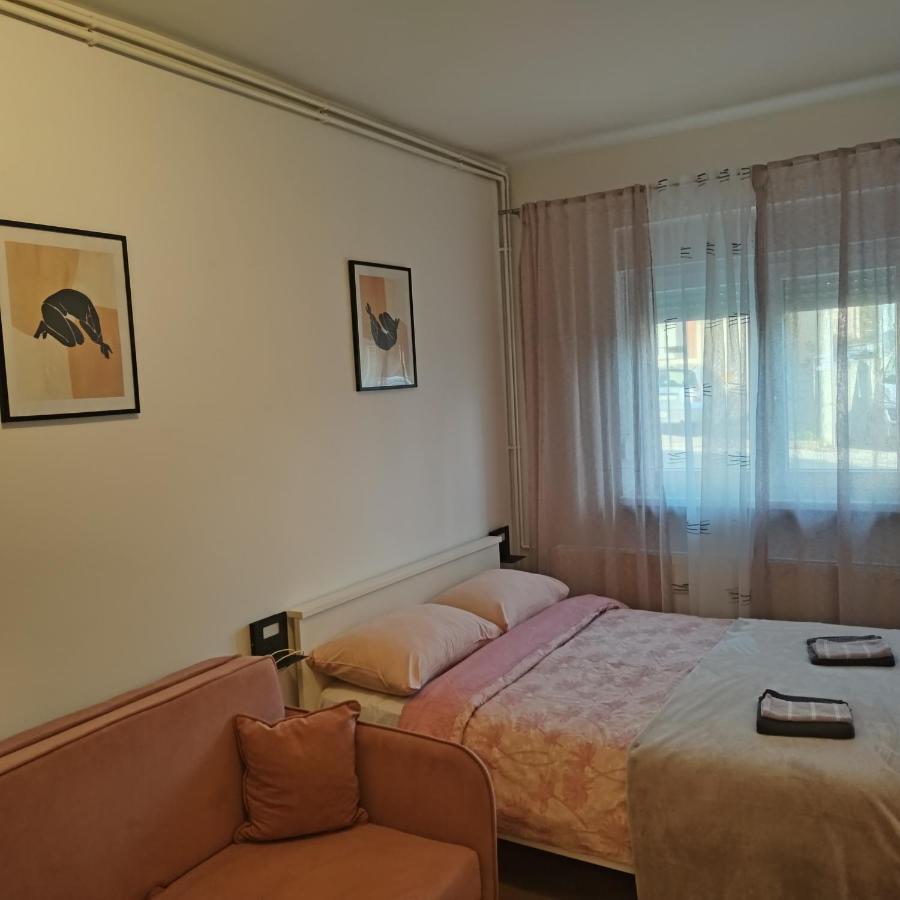 Studio Apartman Oboj Maksimir Self Check In Загреб Екстер'єр фото